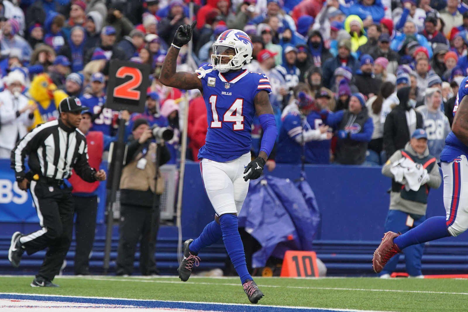 Diggs scores